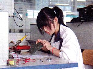 image004