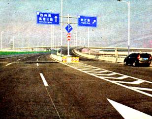 image004.jpg